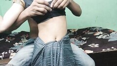 Den bystiga indiska milfen gör hemlagad porr med sin svärson Thumb